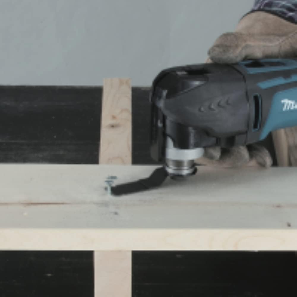 Makita TM3010CK/1 110V Multi-Tool Supplied in A Carry Case