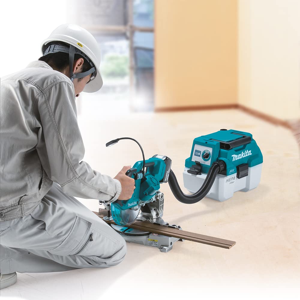 Makita JR001GD203 40V Max Li-ion XGT Brushless Reciprocating Saw Complete with 2 x 2.5 Ah Batteries and Charger Supplied in a Tool Bag