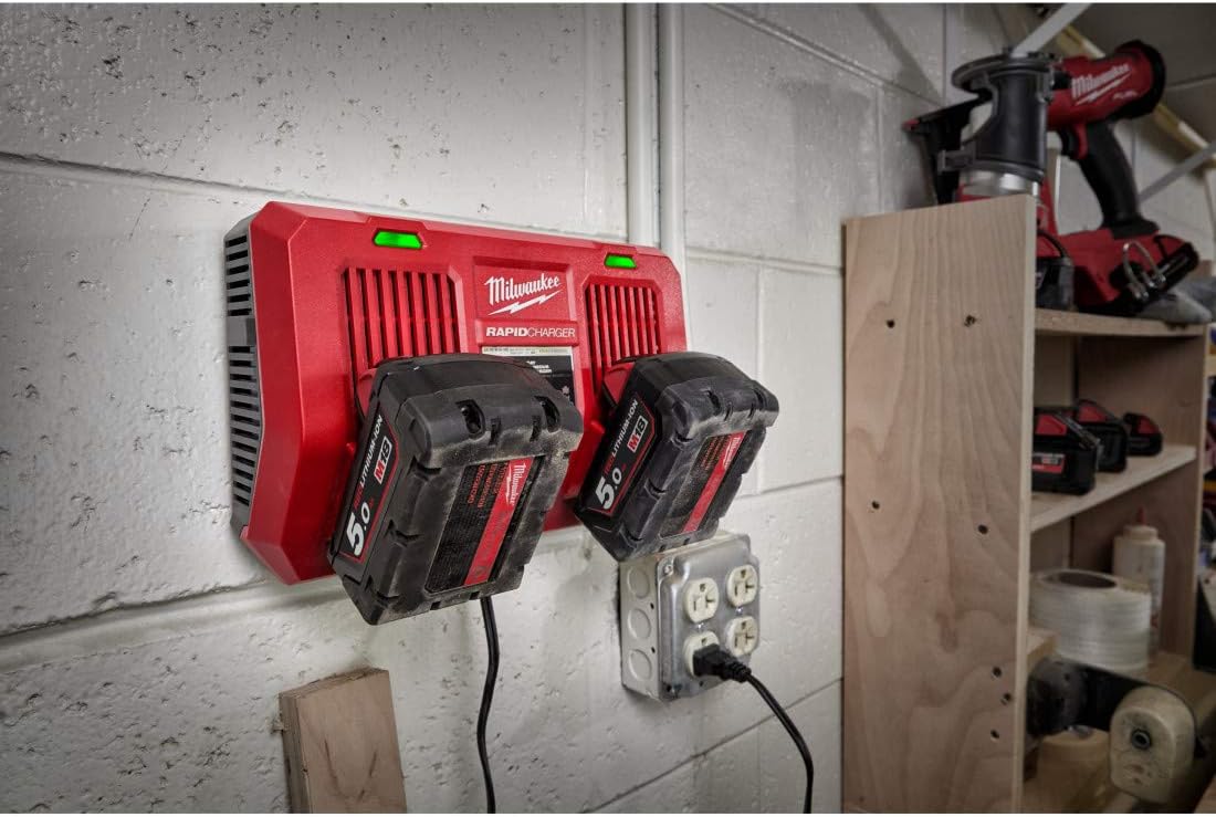 Milwaukee M18 DFC Dual Bay Rapid Charger 4932472074