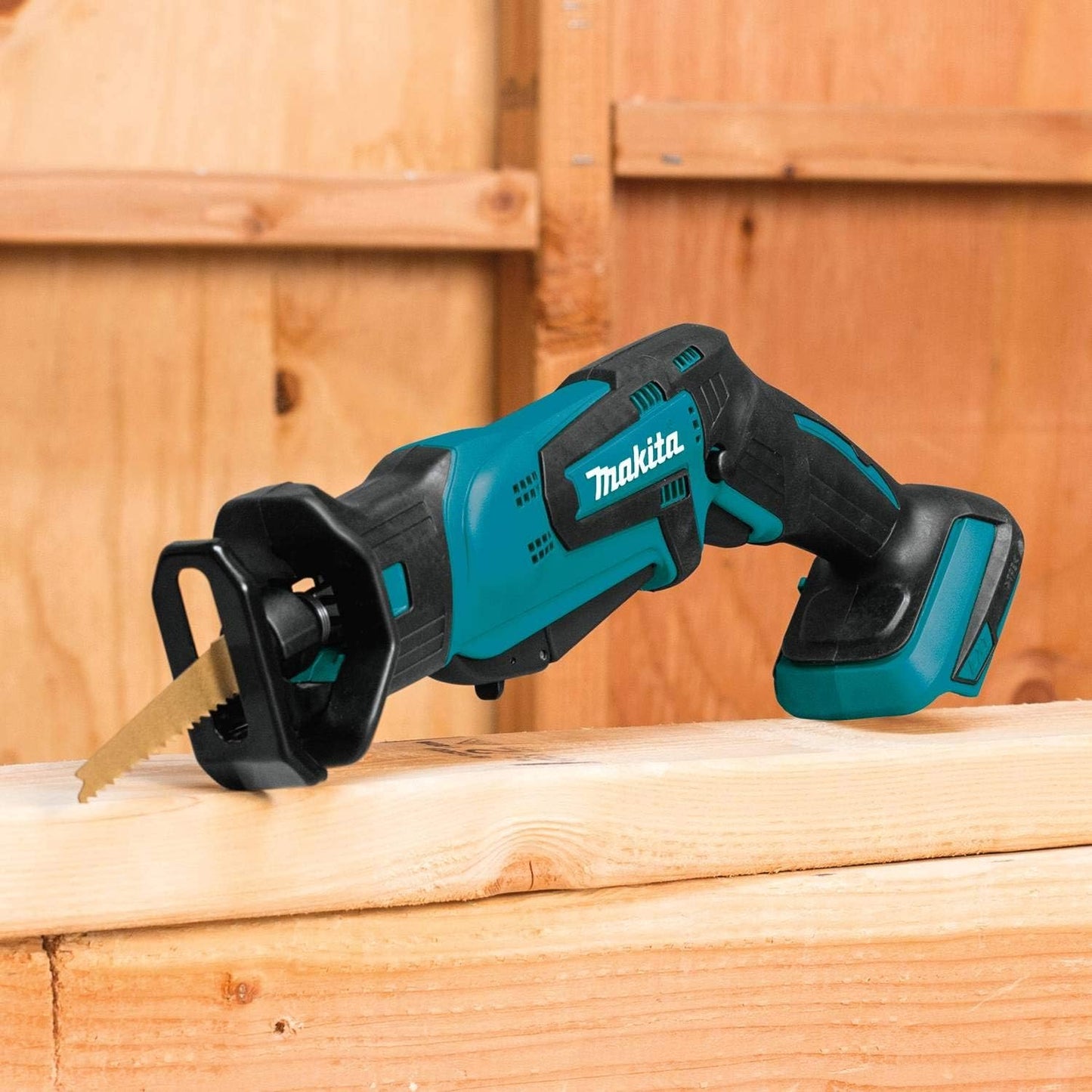 Makita XRJ01Z 18-Volt LXT Lithium-Ion Cordless Compact Reciprocating Saw (Tool Only, No Battery)