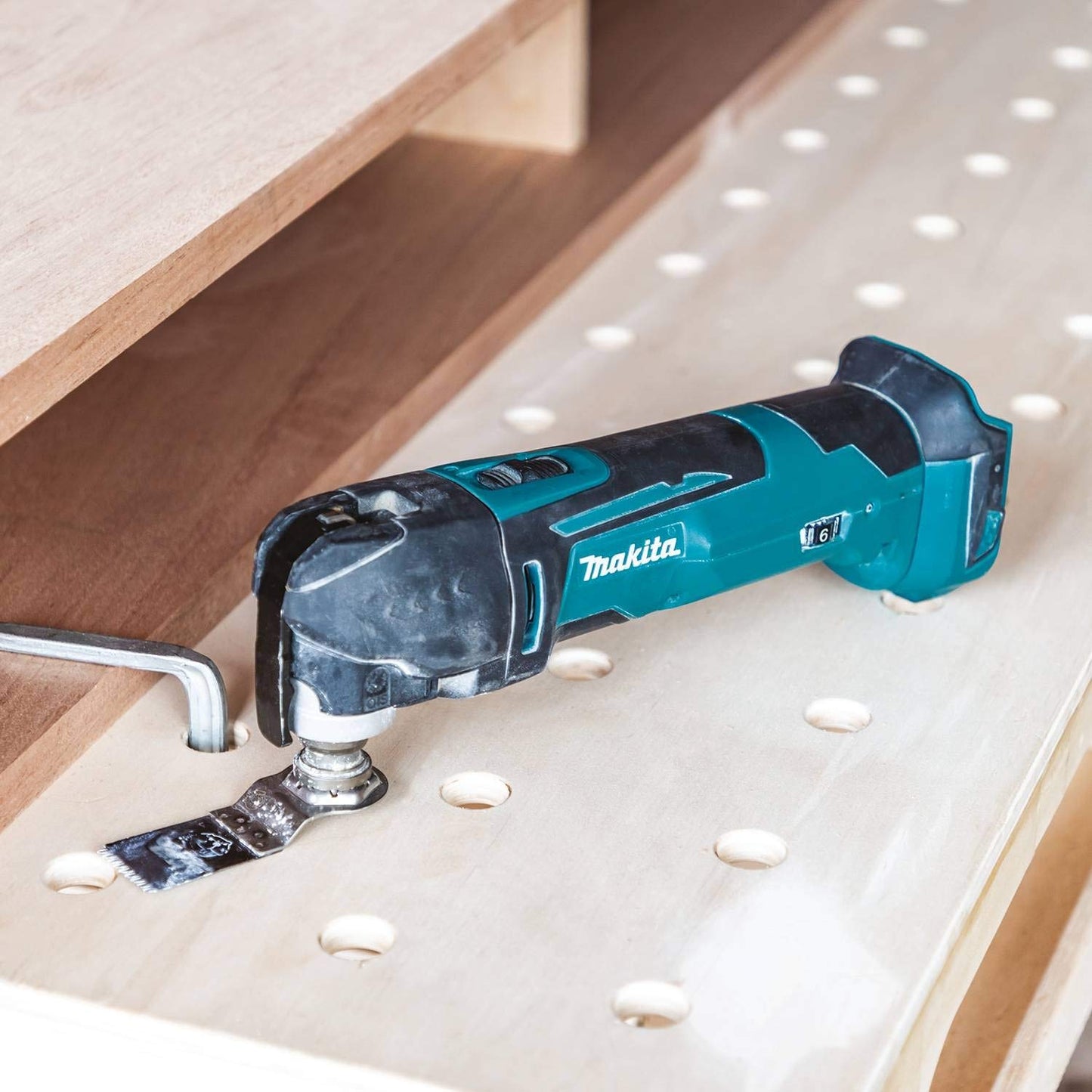 Makita XMT03Z 18V LXT Lithium-Ion Cordless Multi-Tool, Tool Only