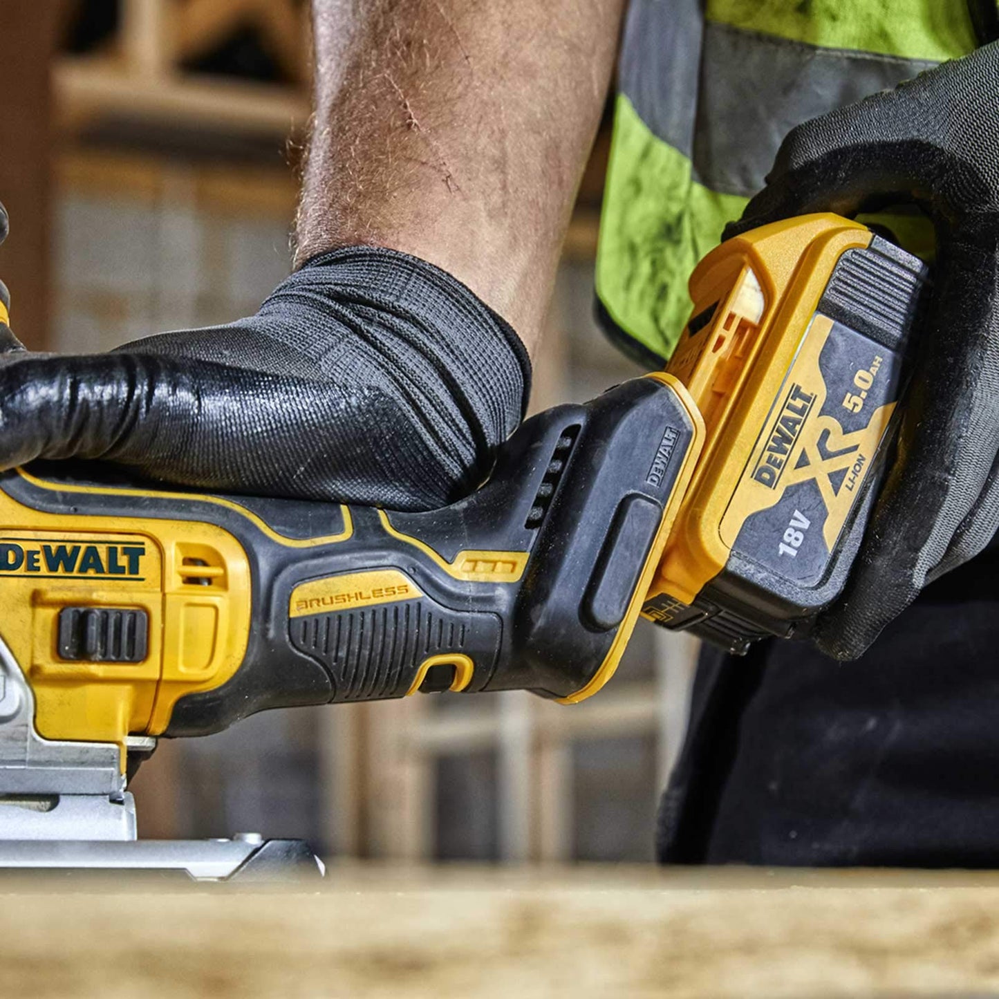 DeWalt DCS335 18v XR Cordless Brushless Body Grip Jigsaw No Batteries