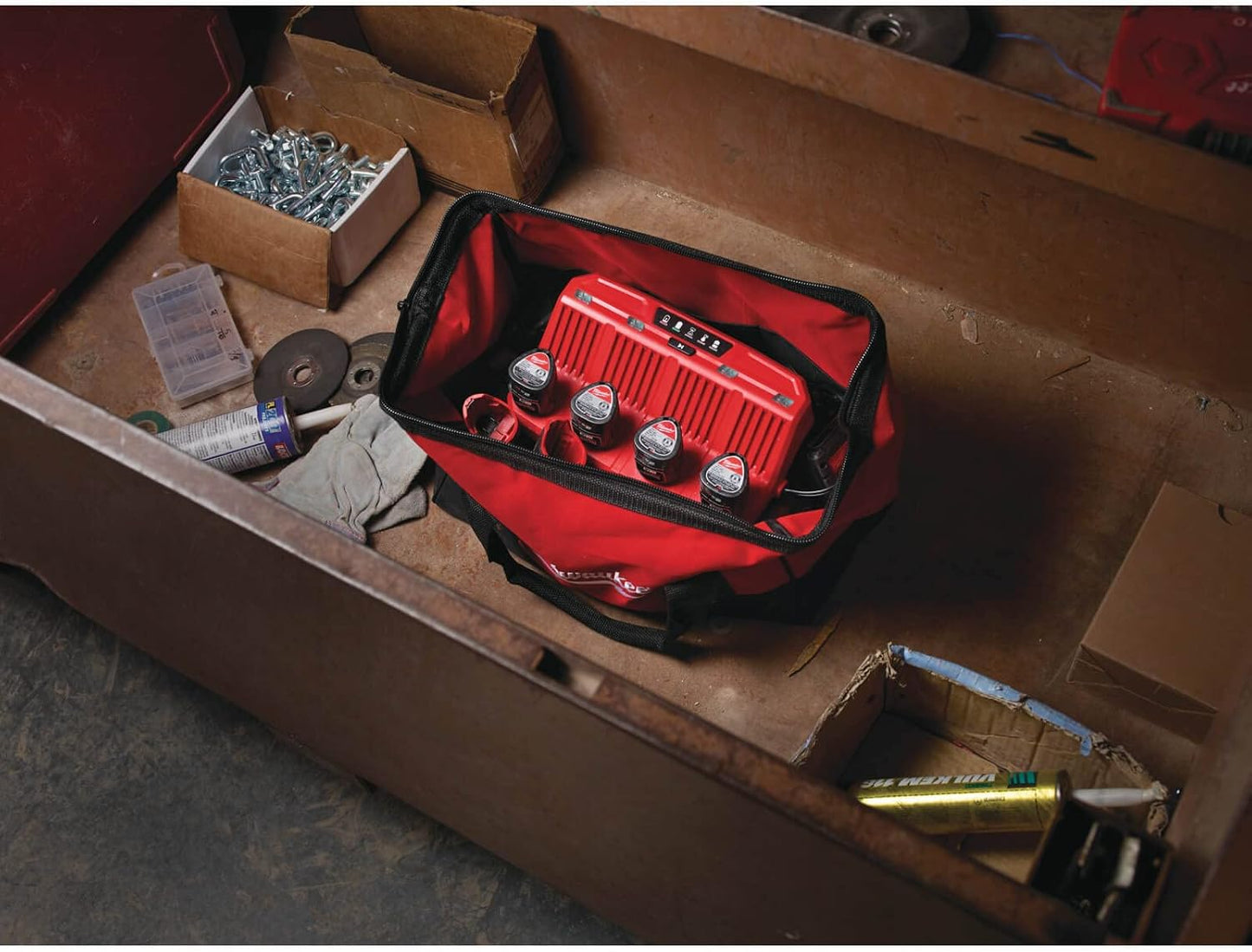 Milwaukee M12C4 M12 4 Bay Multi Charger