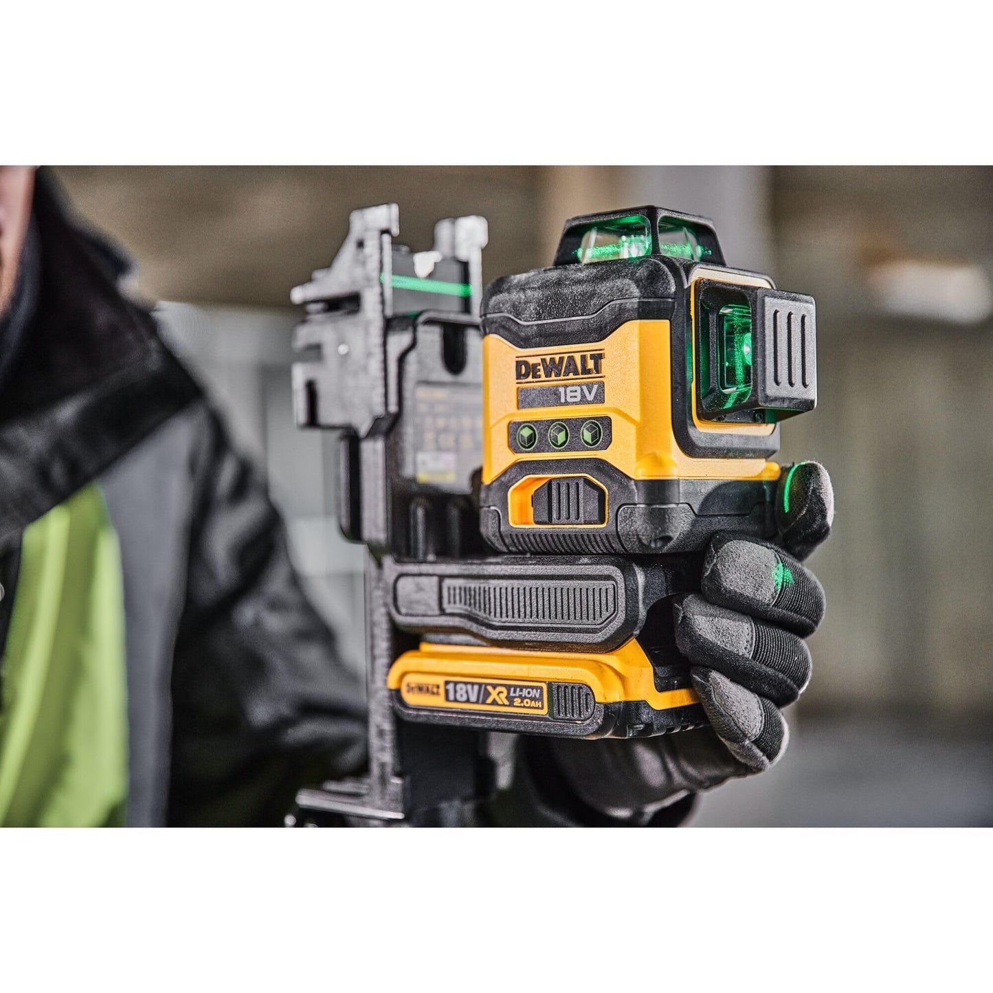 DEWALT DCLE34031N-XJ 18v Compact 3x360 Green Laser - Bare Unit