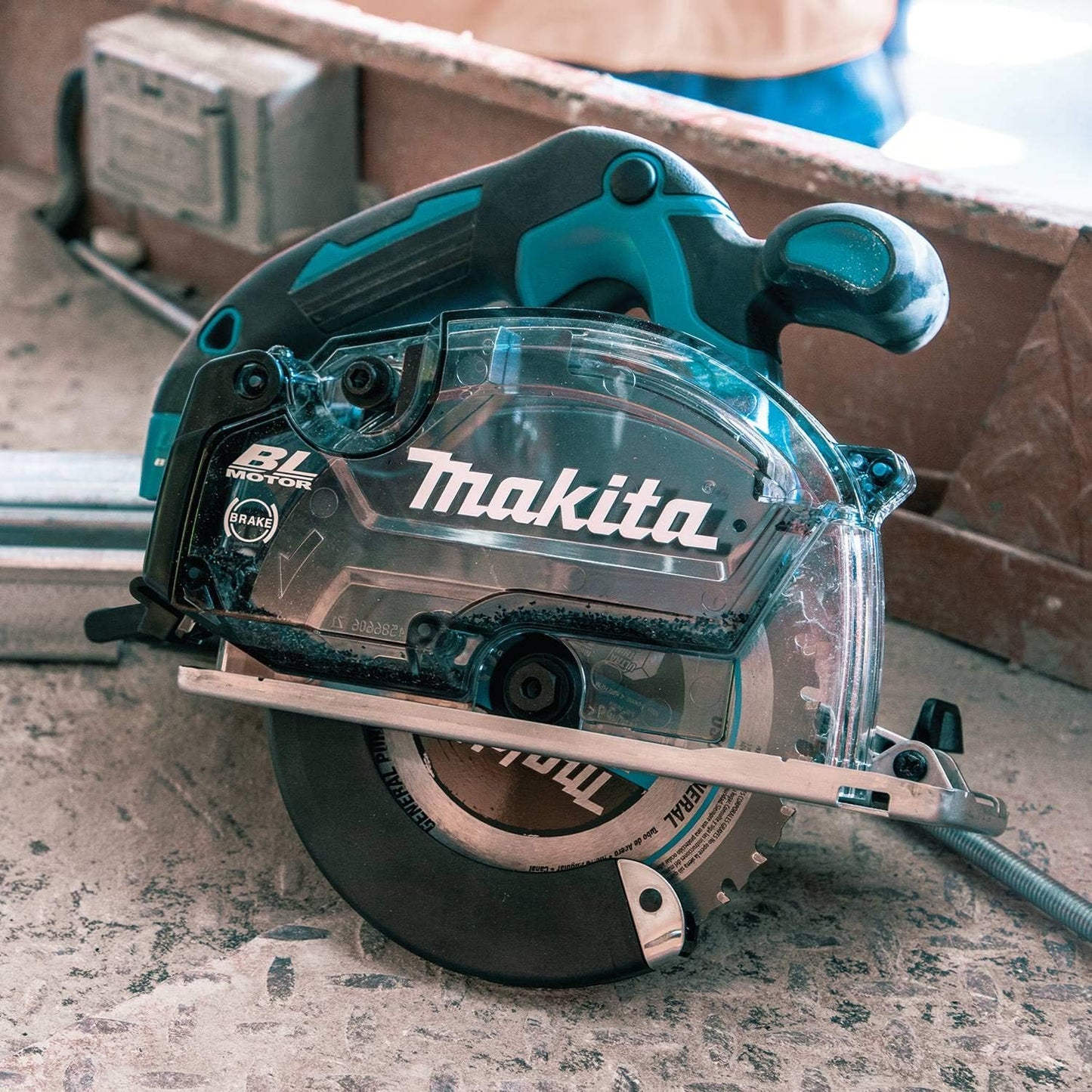 Makita XSC04Z 18V LXT Lithium-Ion Brushless Cordless 5-7/8" Metal Cutting Saw, with Electric Brake and Chip Collector, Tool Only