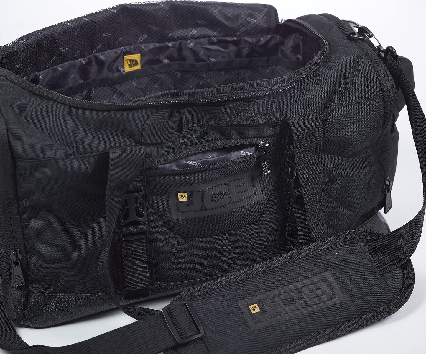 JCB - Duffle Holdall Bag, Grey - Water-Resistant Pu Base - Adjustable Shoulder Strap - 1,000 Denier Polyester - Maximum Capacity of 50 litres - Ideal Gym, Travel Or Overnight Bag