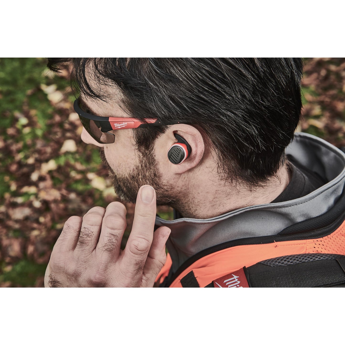 Milwaukee L4RLEPB-301 USB Rechargeable Hearing Assist Earplugs with Bluetooth